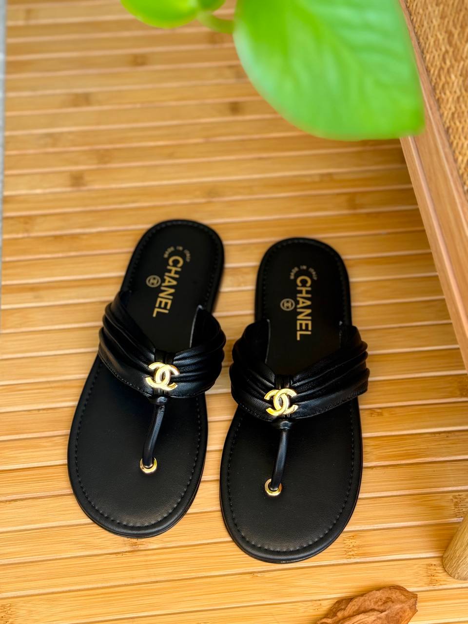 Chanel
AA Quality
𝘀𝗶𝘇𝗲: 𝟯𝟲 𝘁𝗼𝗼 𝟰2
450 dhs🇦🇪🇦🇪

Zain303
♥️♥️♥️