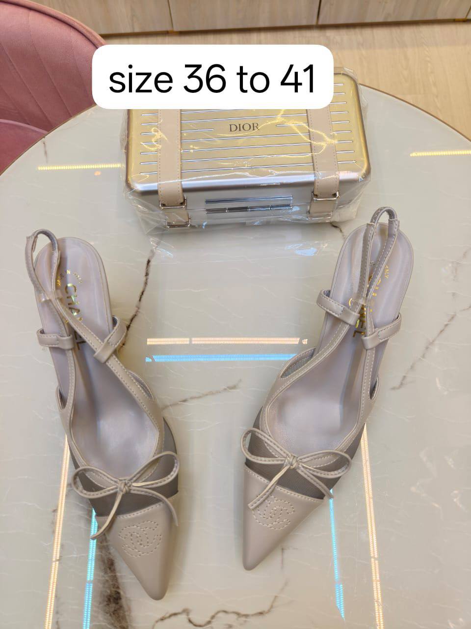 Chanel  

size 36 to 41

110 dhs✅

Zain103
♥️♥️♥️