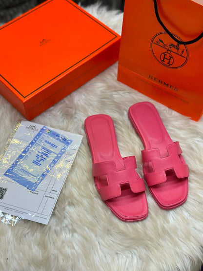 Hermes
Size:36 to 41
90 dhs🇦🇪🇦🇪

Zain241
♥️♥️♥️