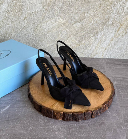 PRADA 
SuperMaster Quality 💯
450 dhs✅
Size: 36-41💥

Zain171
♥️♥️♥️