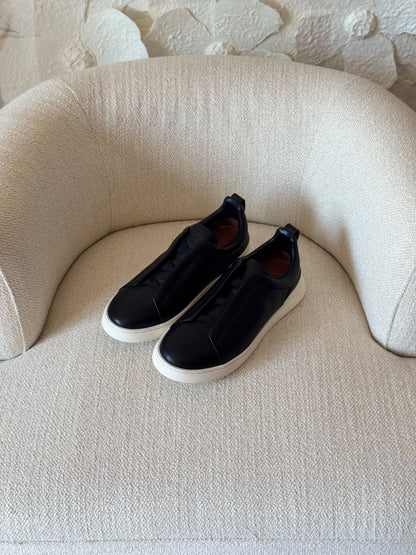 ZEGNA SNEAKERS 

AAA QUALITY

 SIZE:40 to 46 

500 dhs🇦🇪🇦🇪

Zain185
♥️♥️♥️