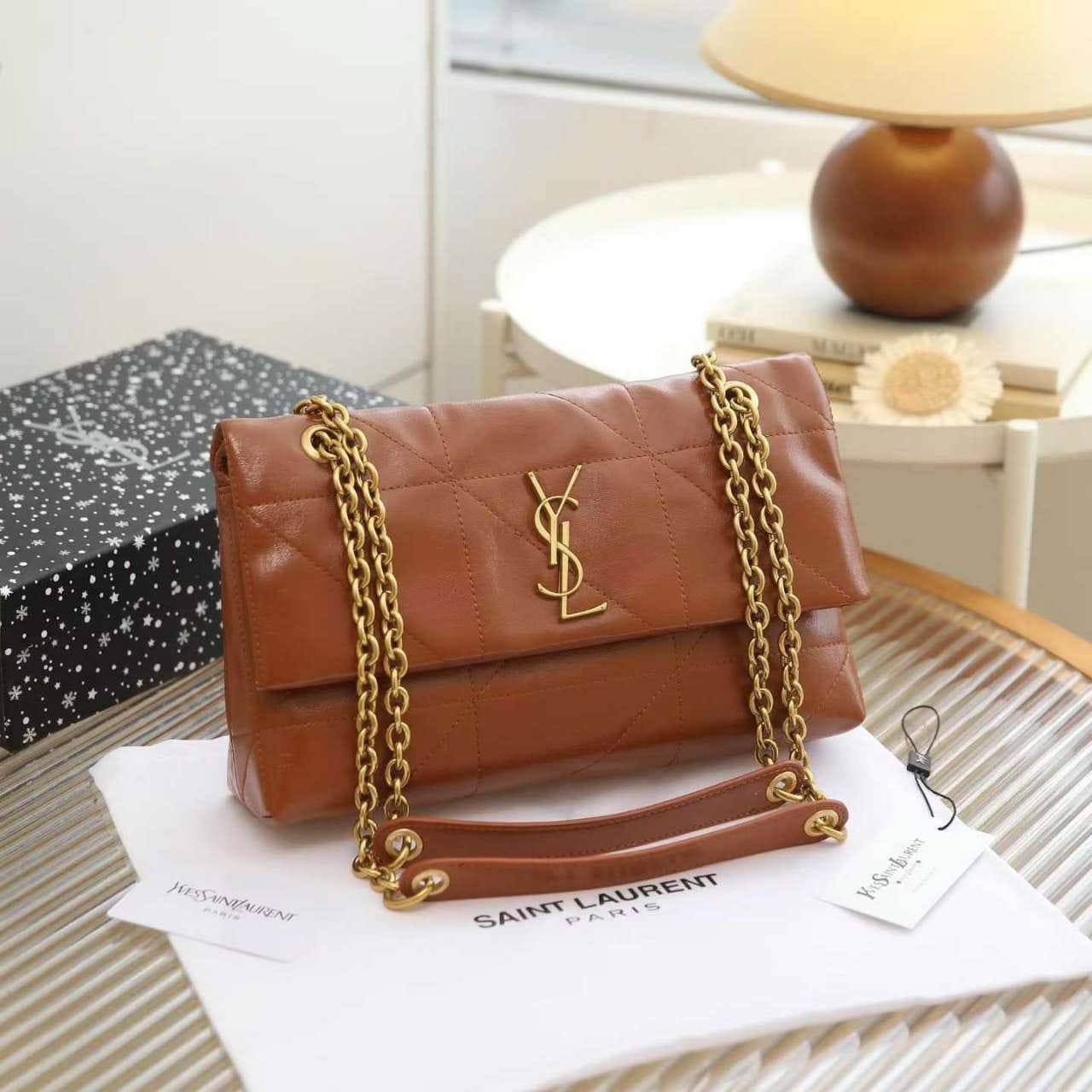 YSL

110 dhs✅

with box
🎁🎁🎁

Zain203
♥️♥️♥️