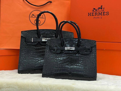 HERMES 🆕
VERY GOOD QUALITY 💯
25 CM  100 DHS✅
30 CM  120 DHS✅

Zain28
♥️♥️♥️