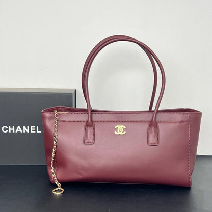 Chanel
Master
35cm🫶🏼🫶🏼
330 dhs✅

Zain297
♥️♥️♥️