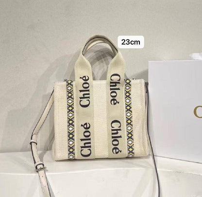 🎉 Discount 🎊 Alo / Chloe / Gucci / coach
1️⃣ First quality
Size : 50 ~ 23 * 18 cm

70 dhs🇦🇪🇦🇪

Zain115
♥️♥️♥️