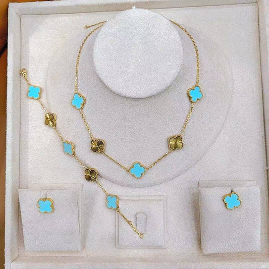 VCA SET❤️‍🔥*
Stainless steel 💯
Non tarnish ✅
Necklace 🐦‍🔥
Earring🌸
Bracelet ✨
With normal boxes 📦 
50 dhs✅
With master box 🗃️ 
80 dhs✅

Zain216
♥️♥️♥️
