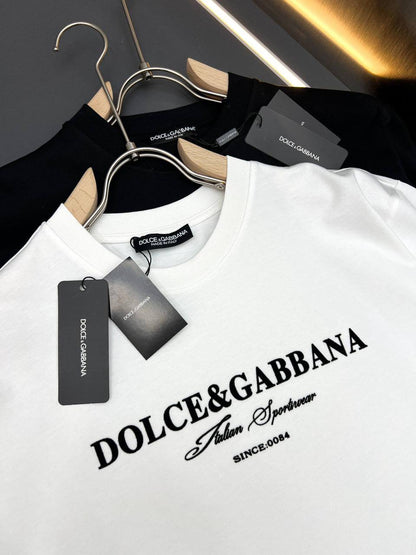 DOLCE&GABBANA❣️
SUPER MASTER QUALITY ✨
SIZE :S M L XL XXL
280 dhs🇦🇪🇦🇪

Zain327
♥️♥️♥️