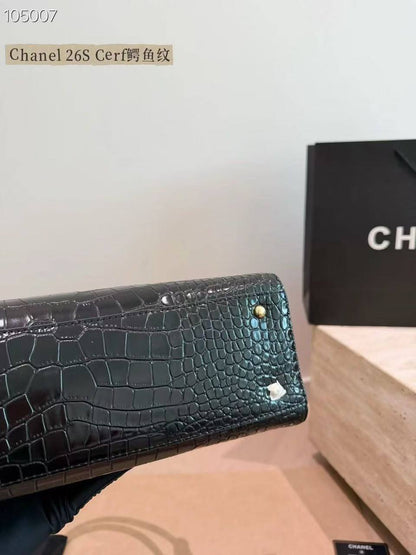 Chanel
Copy one 
with box 
280 dhs🇦🇪🇦🇪

Zain137
♥️♥️♥️
