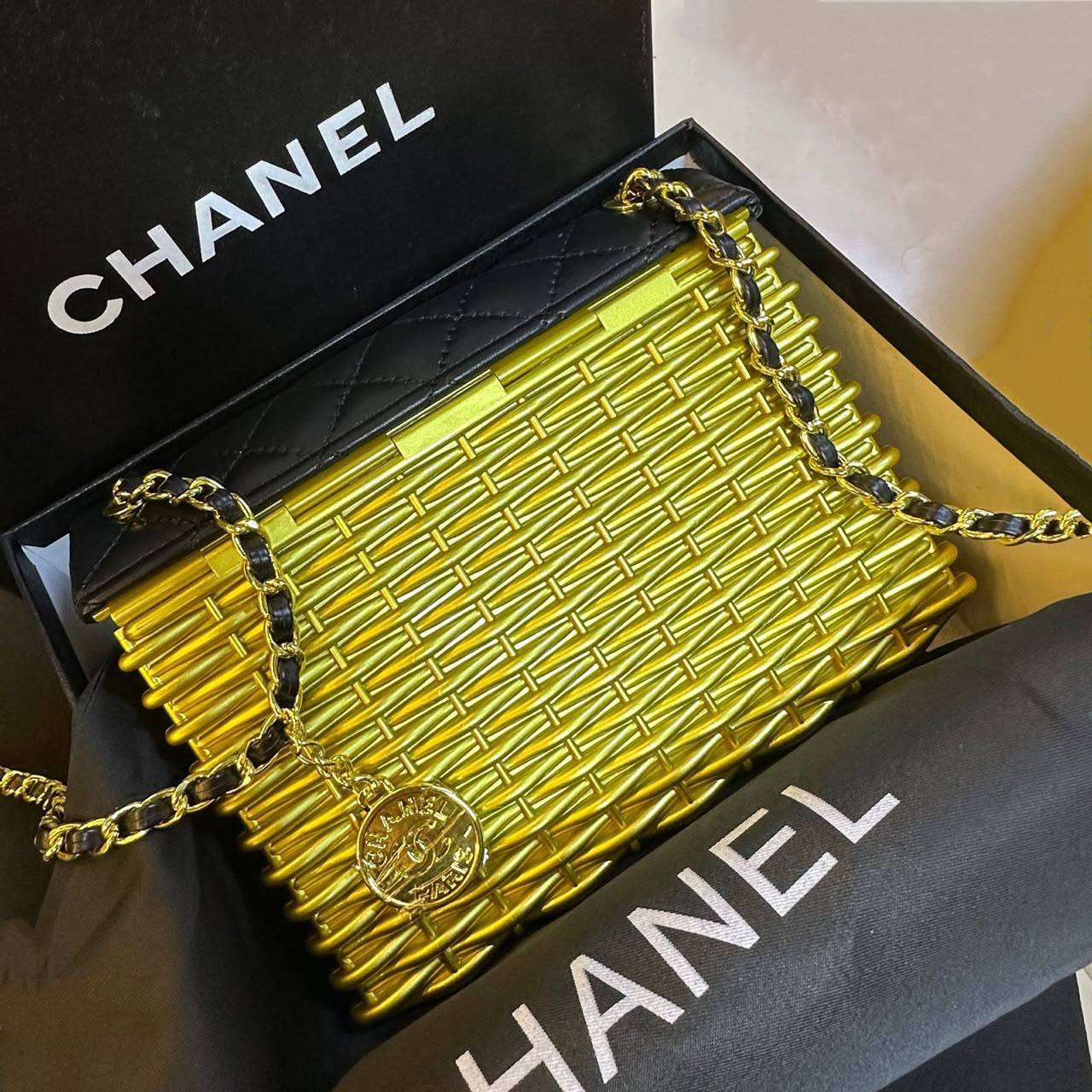 CHANEL 
COPY ONE 
WITH BOX 
🎁🎁🎁

190 DHS✅

Zain17
♥️♥️♥️