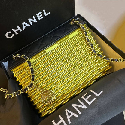 CHANEL 
COPY ONE 
WITH BOX 
🎁🎁🎁

190 DHS✅

Zain17
♥️♥️♥️