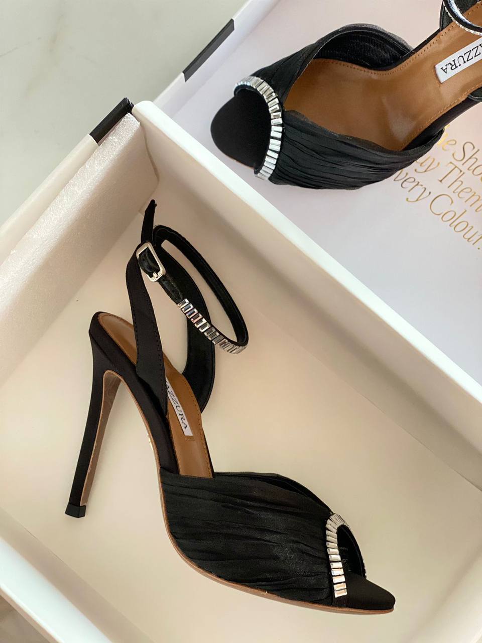 Aquazzura now model 
AAA master quality 
Size 36………41 
450 dhs🪙🌨️

Zain180
♥️♥️♥️