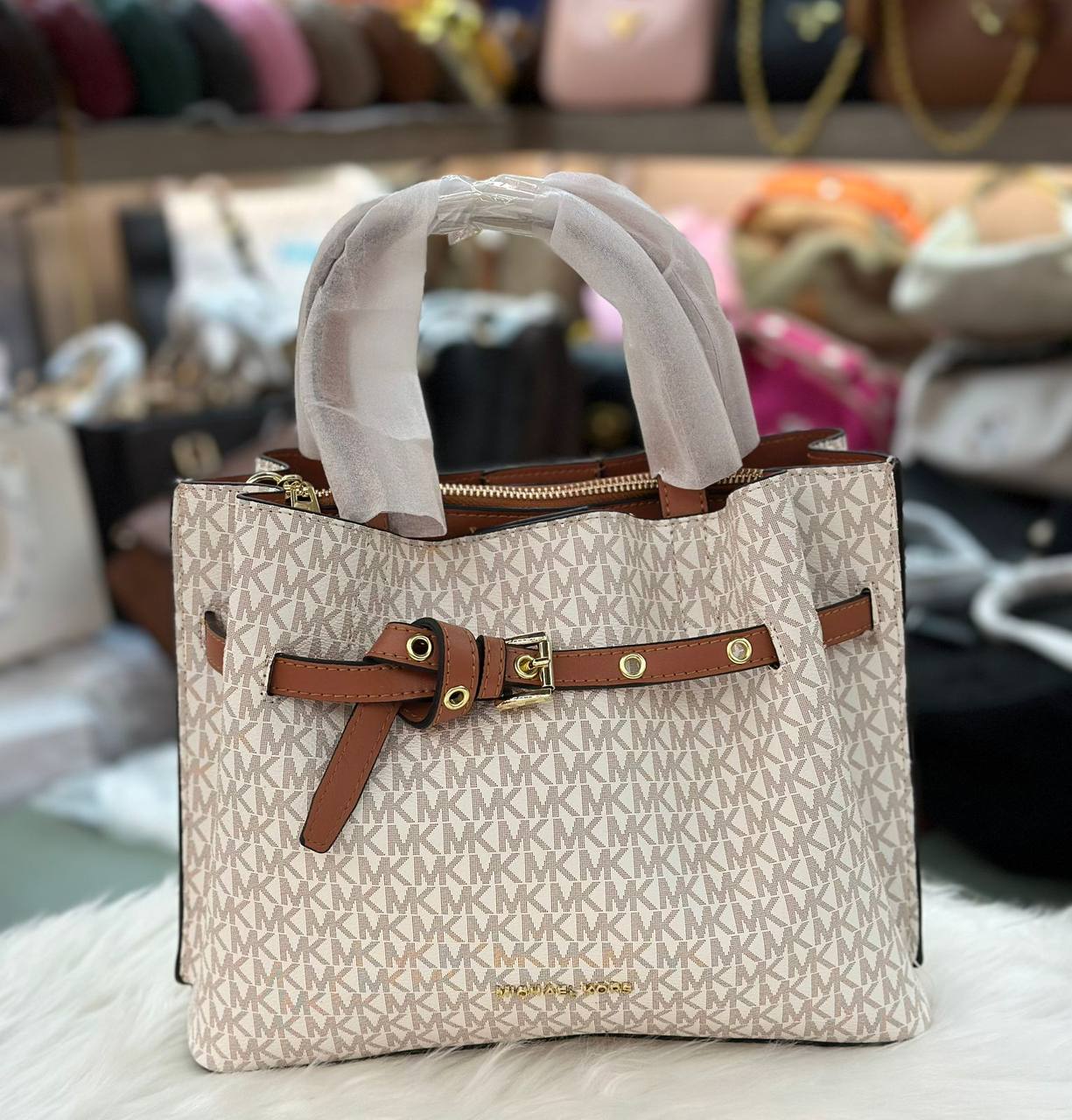 MK AVAILABLE
SIZE 25CM
NO BOX

OFFER NOW
70 DHS🇦🇪🇦🇪🇦🇪

Zain331
♥️♥️♥️