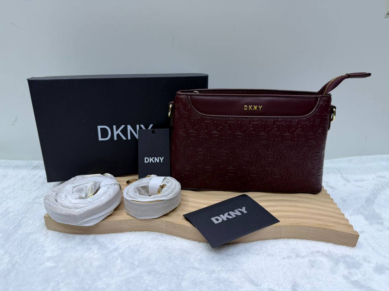 DKNY
95 dhs🪙🌨️

Zain114
♥️♥️♥️