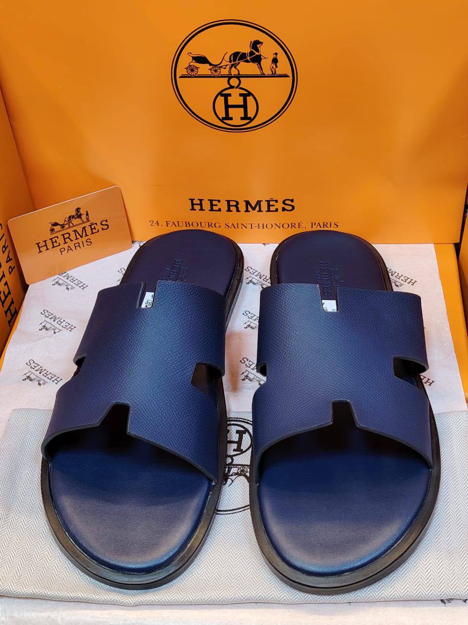 Hermes Slipper For Men, New Arrived 
Size 40 To 45
105 dhs❤️

Zain120
♥️♥️♥️