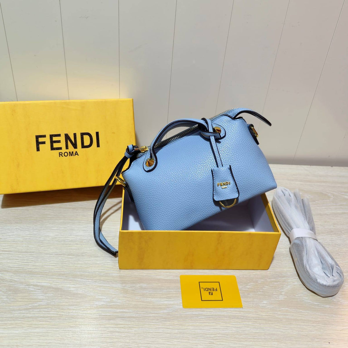 Mixed bags
Fendi
Dior
Chanel
YSL

95 dhs🇦🇪🇦🇪

Withbox
high quality

Zain26
♥️♥️♥️