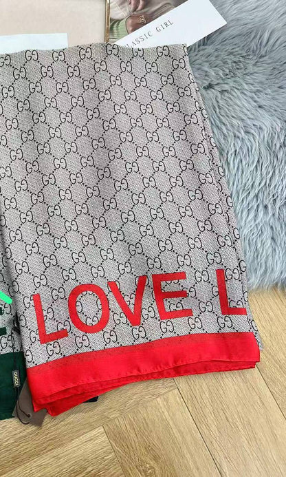 Silk scarf 
40 dhs🪙💕

Zain93
♥️♥️♥️