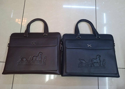 Laptop bags 
good quality 
110 dhs💓

Zain278
♥️♥️♥️