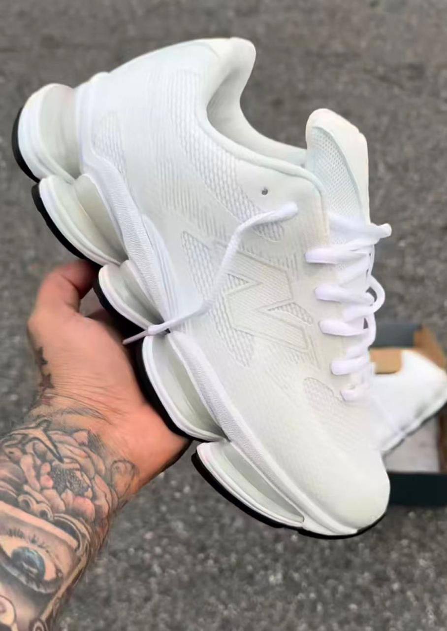 New balance Abzorb 2000 , 
Size 36 to 45 , 
260 dhs🪙🌨️

Zain196
♥️♥️♥️