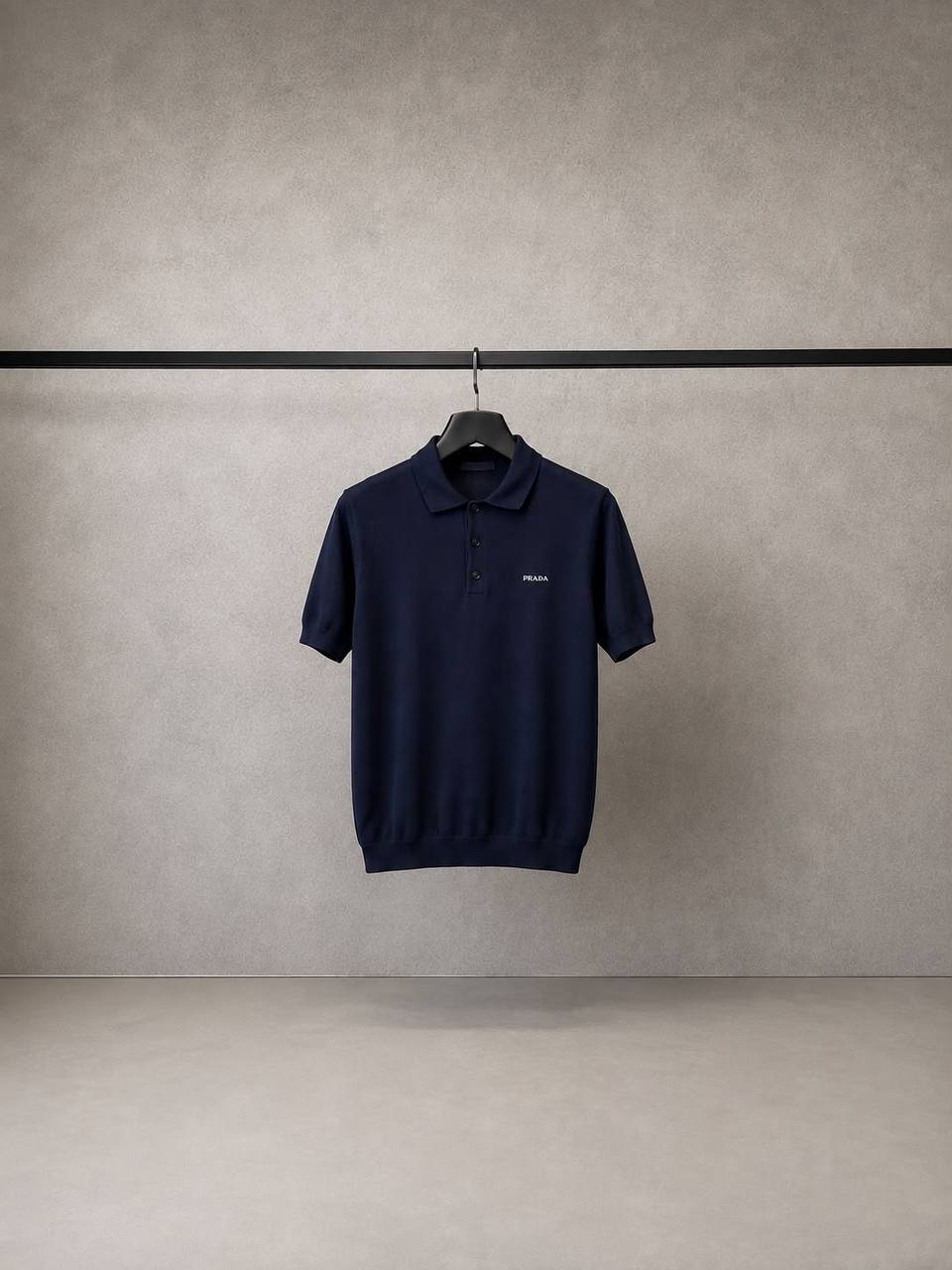 PRADA ❣️
SUPER MASTER QUALITY ✨
SIZE :S M L XL XXL
350 dhs🇦🇪🇦🇪

Zain327
♥️♥️♥️
