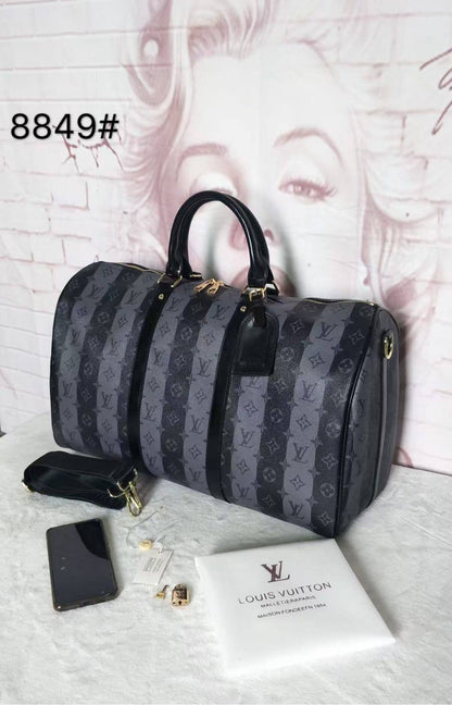 Travel bags

115 dhs🇦🇪🇦🇪

Zain26
♥️♥️♥️
