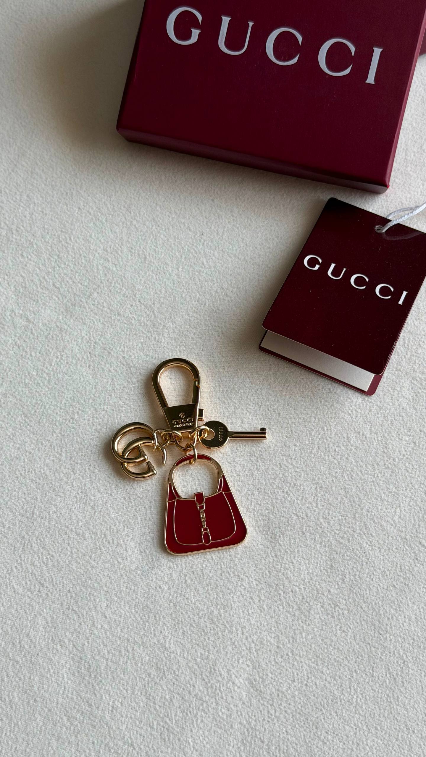 GUCCI  & CHANEL 
CHARMS
Super master quality 
*with complete packing*🎁
240 dhs✅

Zain280
♥️♥️♥️