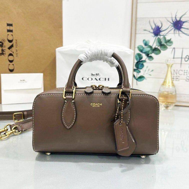 Coach Master
😍🌹22cm 
220 dhs💓

Zain248
♥️♥️♥️