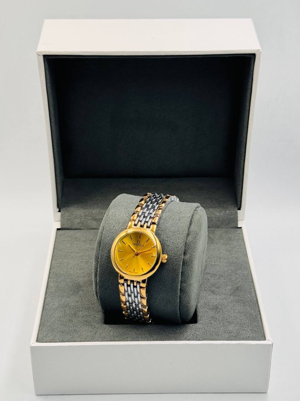 Omega ladies
*New Arrival*🔥
55 dhs✅

Zain08
♥️♥️♥️