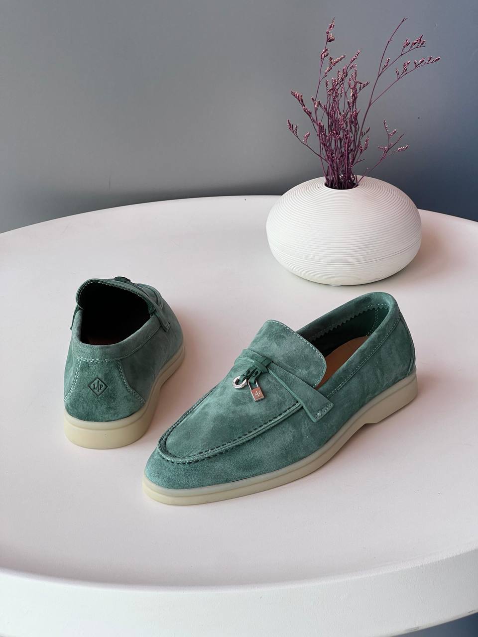 Loro Piana 🧶
Size 36-41
_Super master high quality_🪡
450 dhs✅

Zain176
♥️♥️♥️