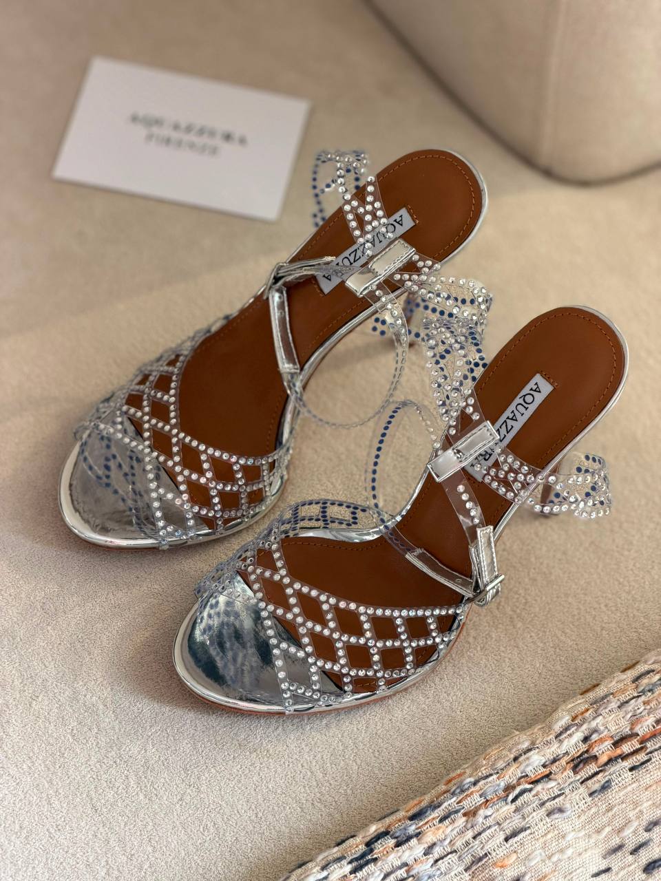 AQUAZZURA
QUALITY: SUPER MASTER 💥😍
450 dhs🇦🇪🇦🇪

Zain319
♥️♥️♥️