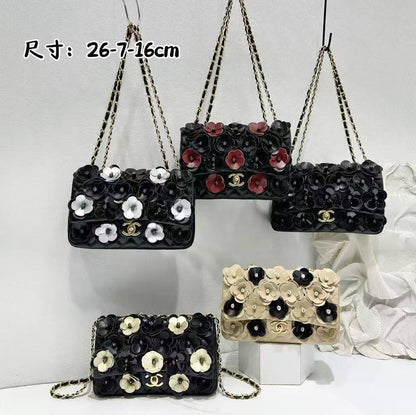 Chanel
130 dhs✅
Super good quality with box

Zain35
♥️♥️♥️