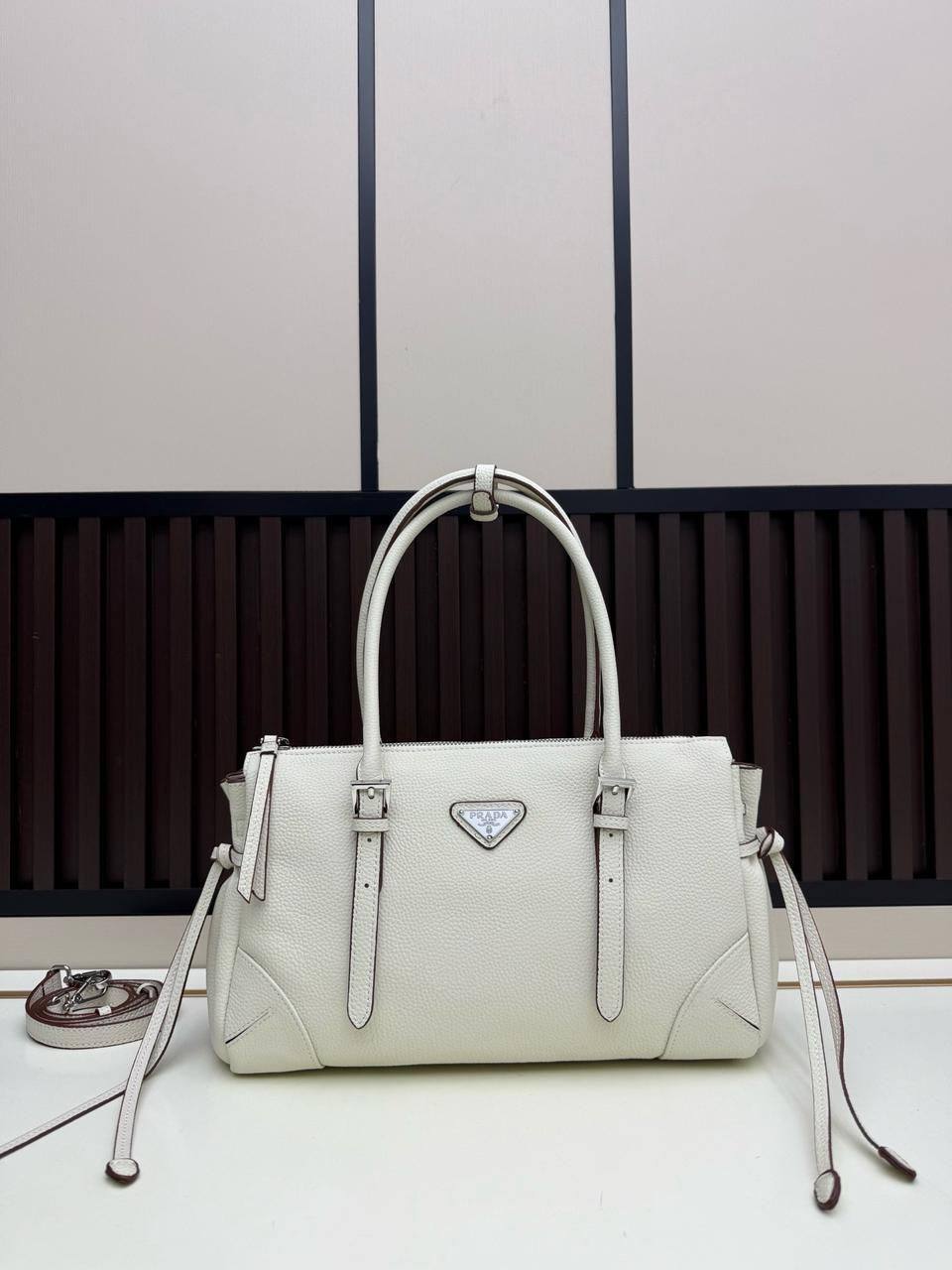 Prada
Master
340 dhs✅
#30cm❤️❤️💁‍♂️

Zain228
♥️♥️♥️