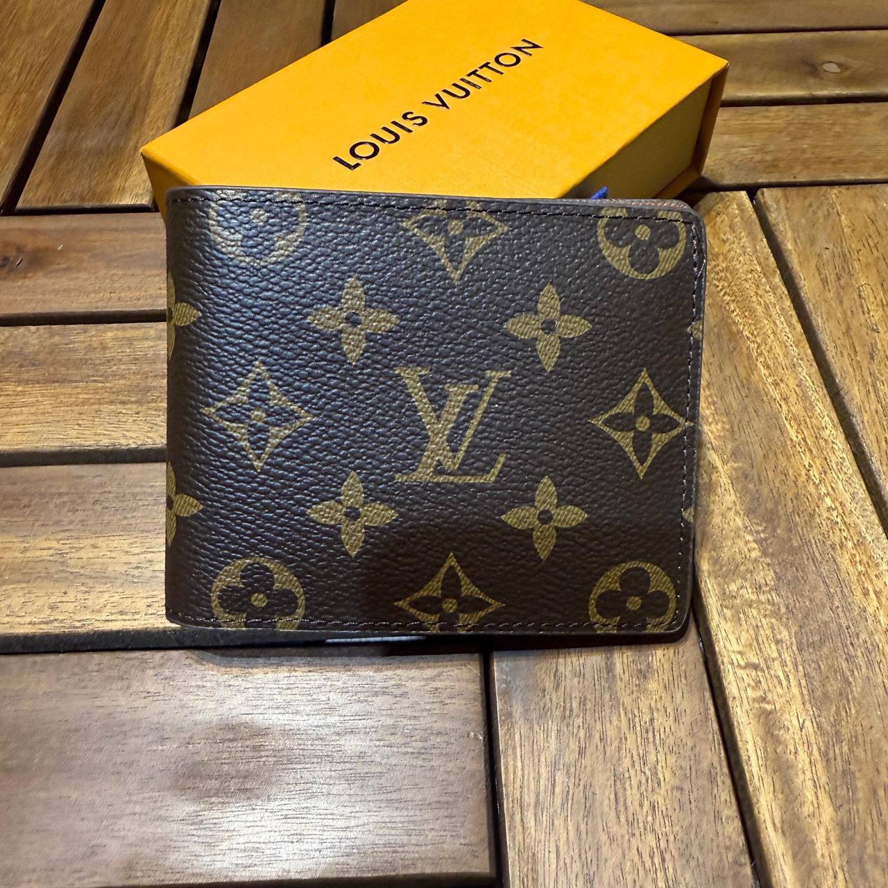 *NEW COLLECTION*

*MEN WALLET*

*MASTER QUALITY*

170 dhs🪙🌺

Zain202
