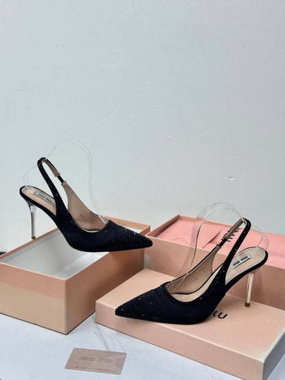 Miu Miu
Size 36-41
110 dhs🇦🇪🇦🇪

Zain21
♥️♥️♥️