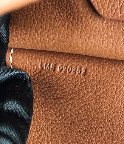 Goyard
messenger bag
Black and Tan (brown)
Size:26cm

For Price 👇 WhatsApp✅
0568585901 
0507557372
0552275751 Owner Zain 👌

Zain325
♥️♥️♥️