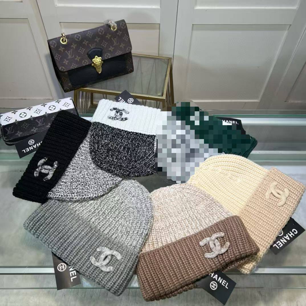 Winter Knitted Hat 
70 dhs🪙💕

Zain231
♥️♥️♥️