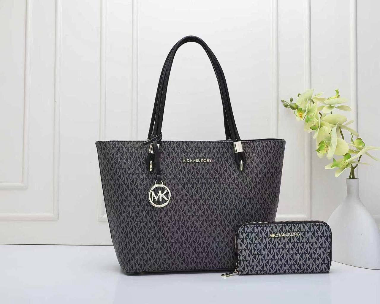 MK

AVAILABLE 

WITH WALLAT 
120 dhs🇦🇪🇦🇪🇦🇪

Zain169
♥️♥️♥️