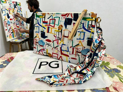 Introduction of PG(Purificación García)📌
 85 dhs✅

Full brand name: Purificación García, abbreviated as PG, a Spanish light-luxury designer handbag brand founded in Madrid, Spain, a time-honored European brand focusing on art accessories.

Zain07
♥️♥️♥️