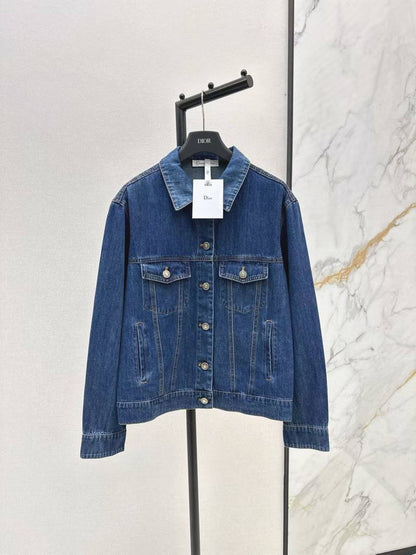 *New collections   
250 dhs🇦🇪
*good  quality  
*Sizes:S M L xl * 
*AVAILABLE NOW*🥰

Zain231
♥️♥️♥️