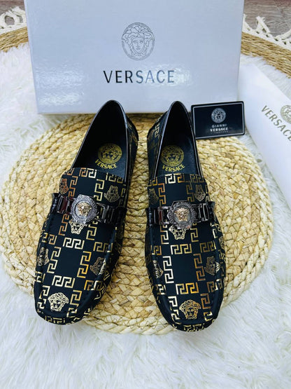 Lv
Gucci
Vesace

Size 40-46 
230 dhs🇦🇪🇦🇪🇦🇪

Zain132
♥️♥️♥️