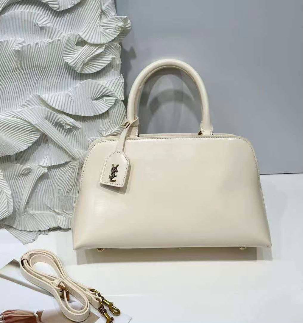 YSL 

COPY ONE 

NEW CAME
 WITH BOX

125 dhs🇦🇪
Zain39
♥️♥️♥️