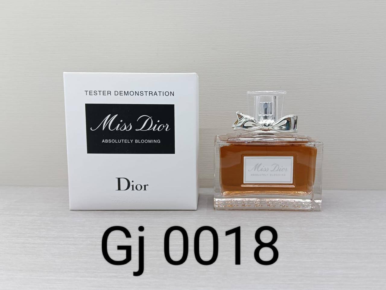 Tester Perfumes
40 dhs❣️

Zain211
♥️♥️♥️