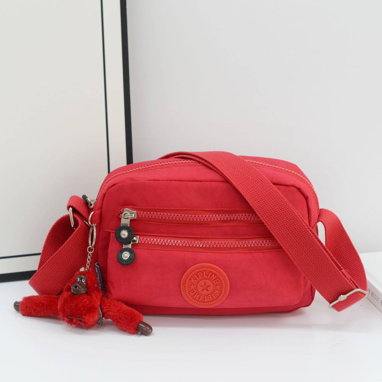 KIPLING 
GOOD QUALITY
55 dhs✅

Zain39
♥️♥️♥️