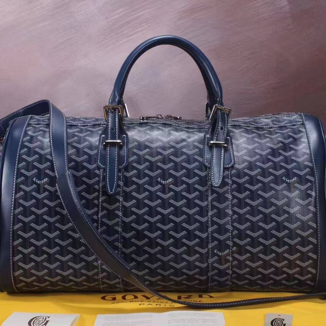 Goyard  Travel Bags
New Came❣️❣️
120 dhs✅

Zain143
♥️♥️♥️