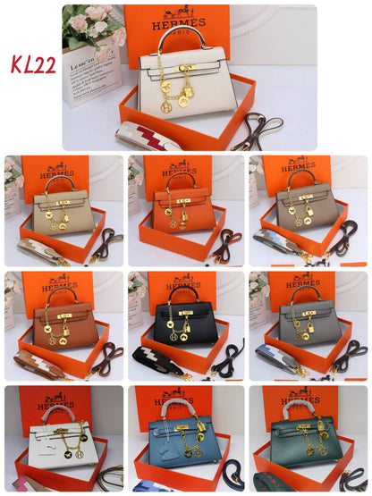 Hermes
High quality 
With box 
🎁🎁🎁

95 dhs❣️

Zain50
♥️♥️♥️