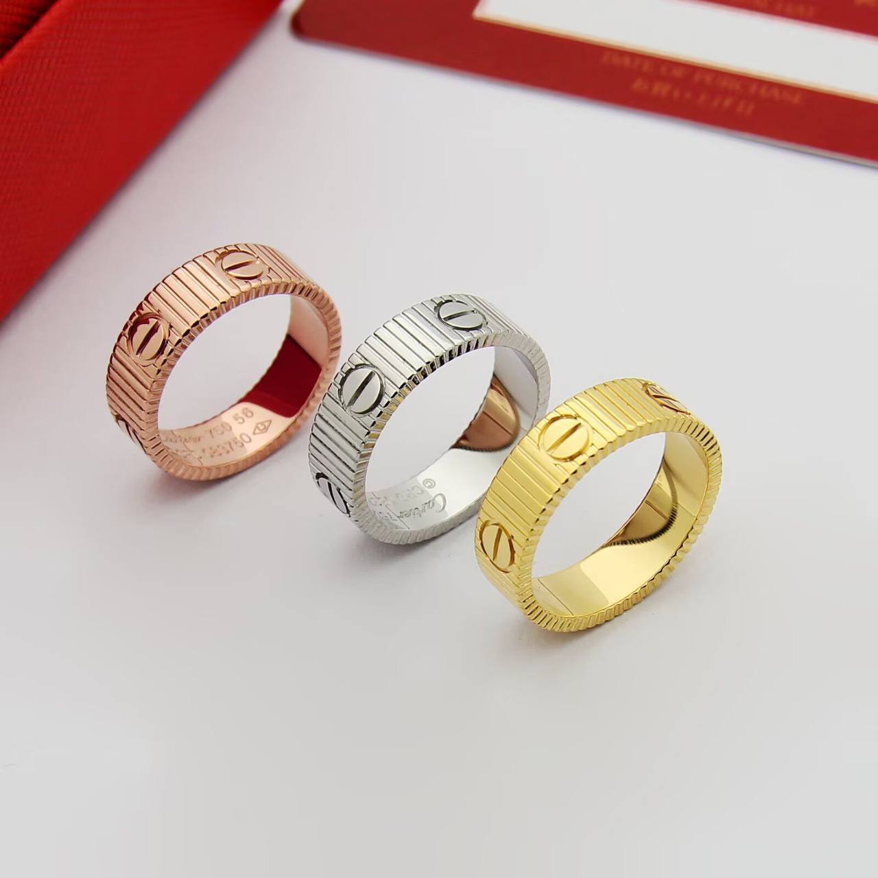 Cartier Ring
With good  box 45 dhs🪙💕
With master box 80 dhs🪙💕
Size 6-7-8-9

Zain89
♥️♥️♥️