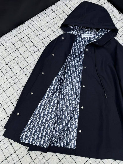 DIOR JACKET 🆕
GOOD QUALITY 💯
260 dhs🪙🌨️
SIZE S-M-L-XL

Zain231
♥️♥️♥️