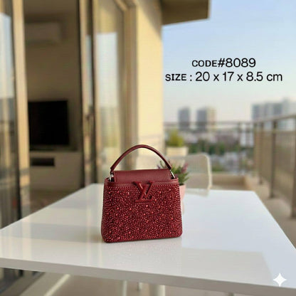 LV
ᴄᴀᴘᴜᴄᴄɪɴᴇ ɪɴ ɢʟɪᴛᴛᴇʀs
sᴜᴀᴅᴇ ᴍᴀᴛᴛᴇ ʟᴇᴀᴛʜᴇʀ ᴍᴀᴛᴇʀɪᴀʟ
ᴡɪᴛʜ ʟᴏɴɢ ʙᴇʟᴛ sᴛʀᴀᴘ
sɪʟᴠᴇʀ ʜᴀʀᴅᴡᴀʀᴇ
sɪᴢᴇ : 20 cm
ᴡɪᴛʜ BOX
🎁🎁🎁

70 dhs🪙🌨️

Zain31
♥️♥️♥️