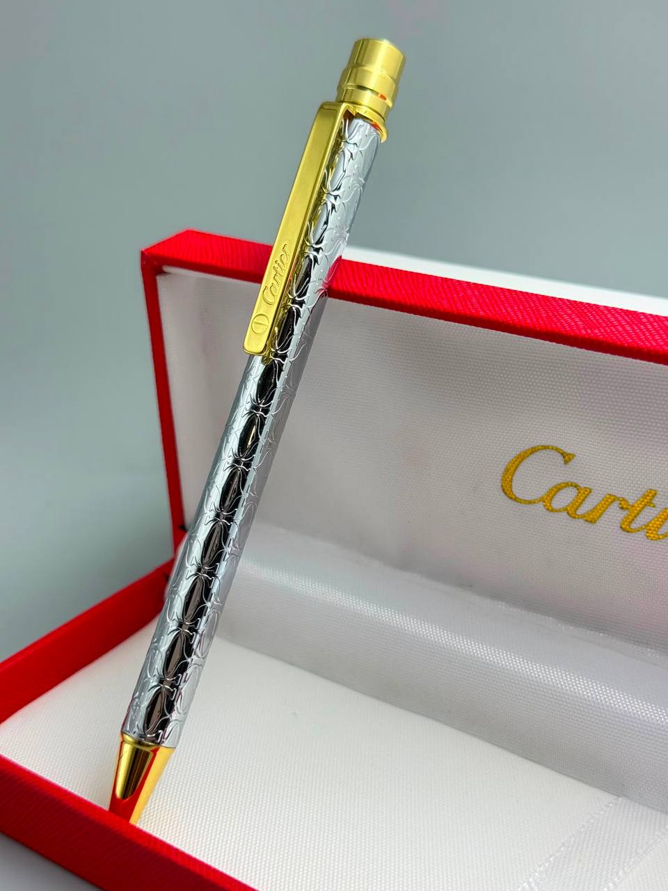 Cartier Pen
55 dhs✅

Zain182
♥️♥️♥️