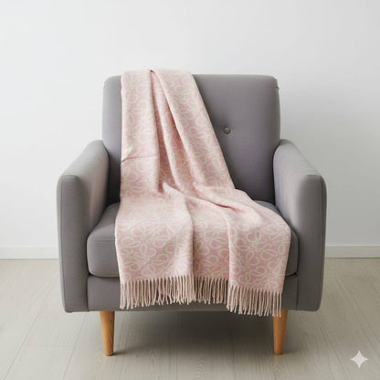 𝗔𝗩𝗔𝗜𝗟𝗔𝗕𝗟𝗘 𝗦𝗖𝗔𝗥𝗙‼️

WINTER's SCARF 🧣🧣
ᴄᴏᴛᴛᴏɴ ᴍᴀᴛᴇʀɪᴀʟ
LONG ᴛᴀssᴇʟ
sɪᴢᴇ : 190 x 65 cm

45 dhs🪙🌨️

Zain31
♥️♥️♥️