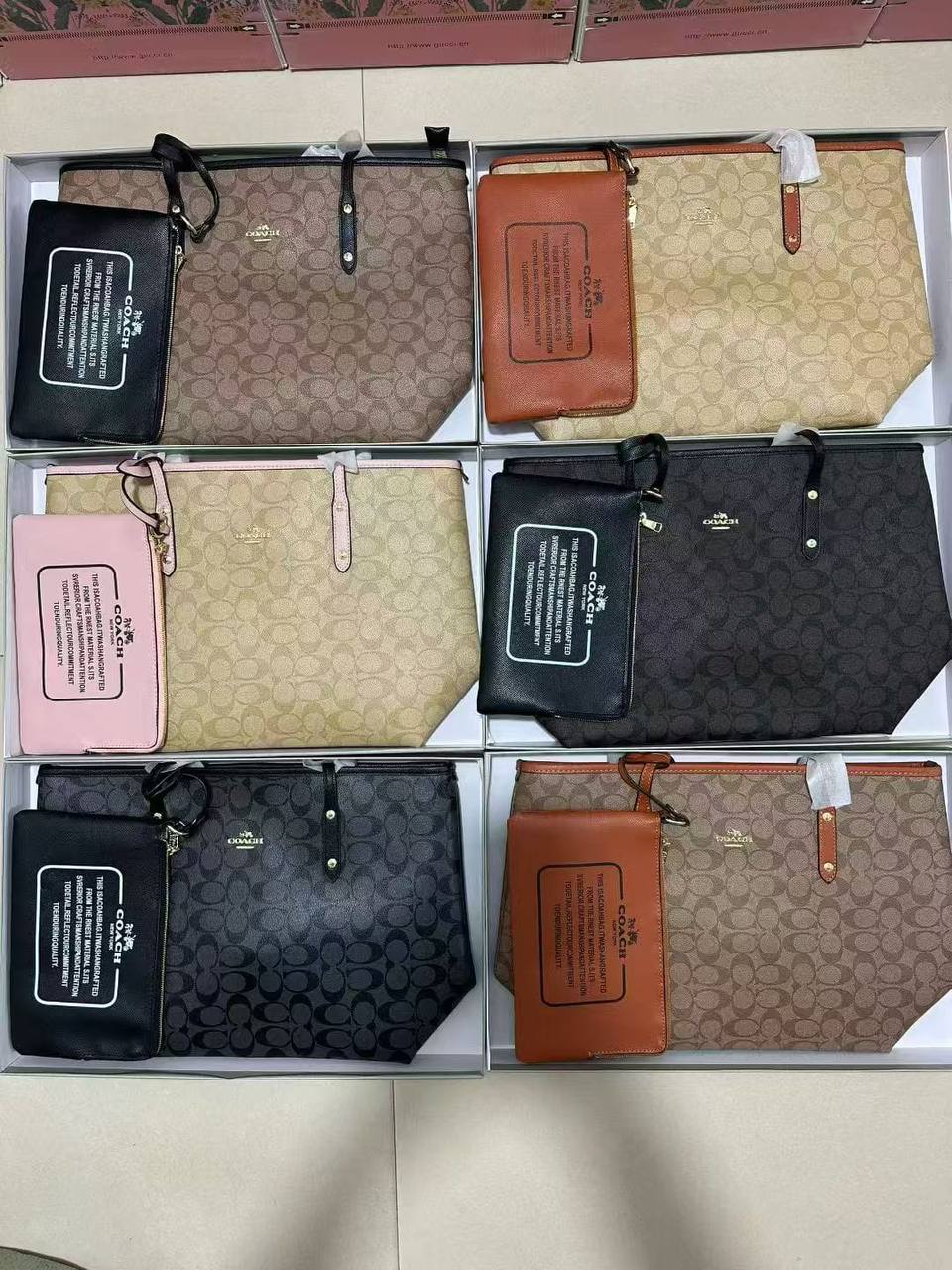 Coach 
100 dhs✅
with box
size 42×14×30cm

Zain42
♥️♥️♥️